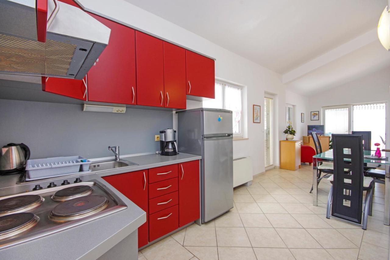 Matanovi Dvori Md Apartments Макарска Екстериор снимка