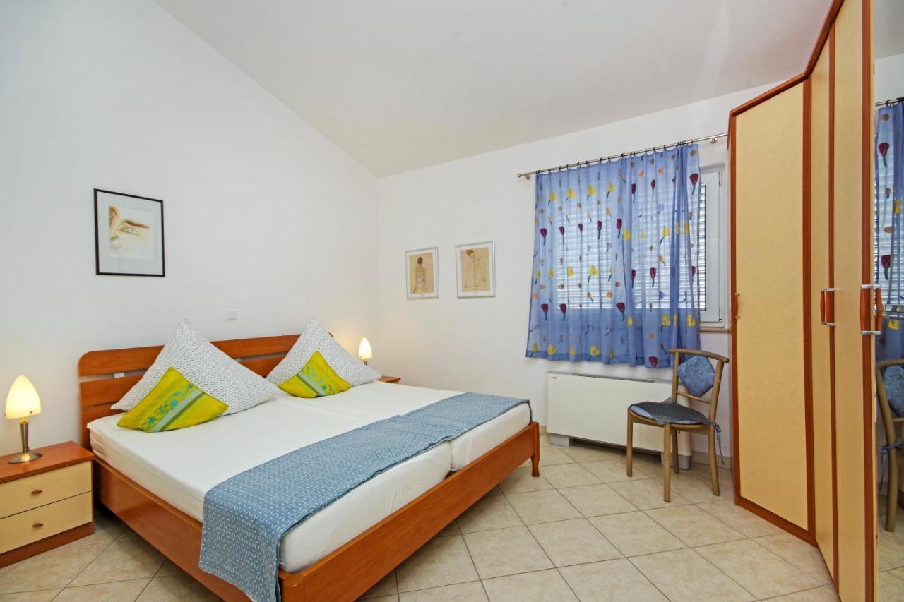 Matanovi Dvori Md Apartments Макарска Екстериор снимка