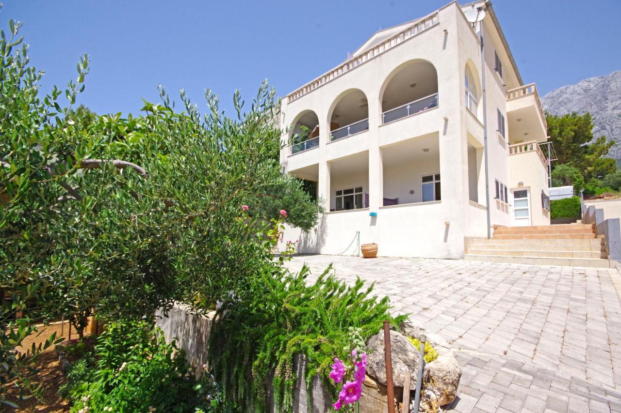 Matanovi Dvori Md Apartments Макарска Екстериор снимка