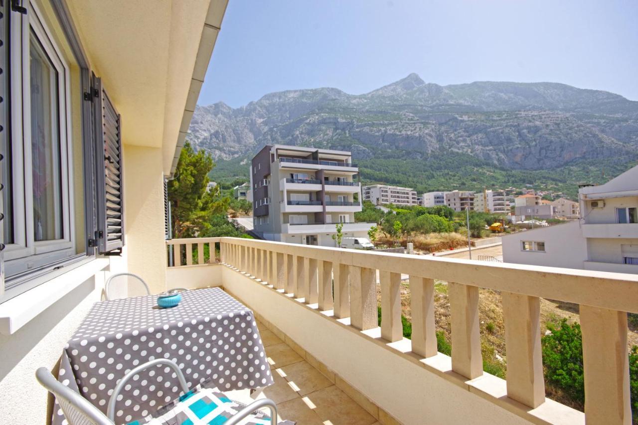 Matanovi Dvori Md Apartments Макарска Екстериор снимка