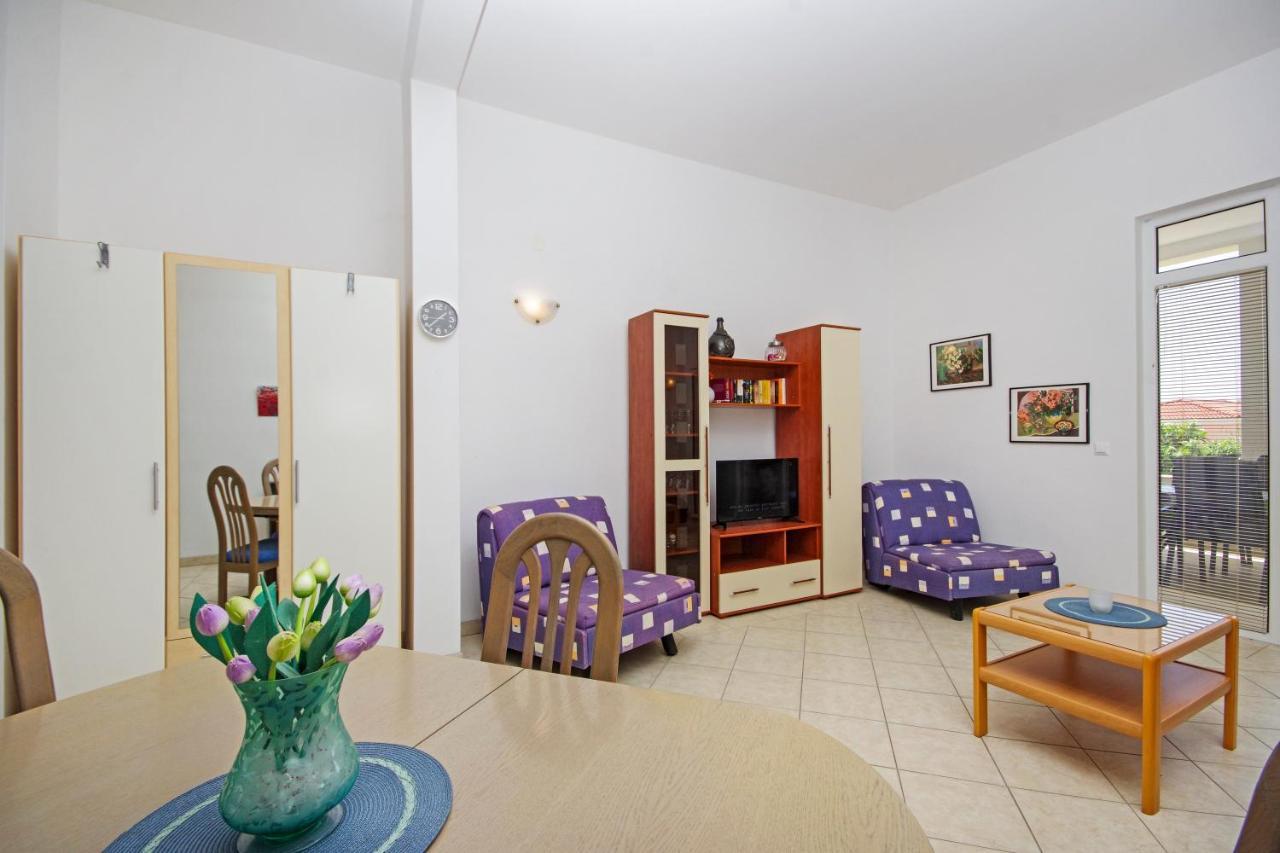 Matanovi Dvori Md Apartments Макарска Екстериор снимка